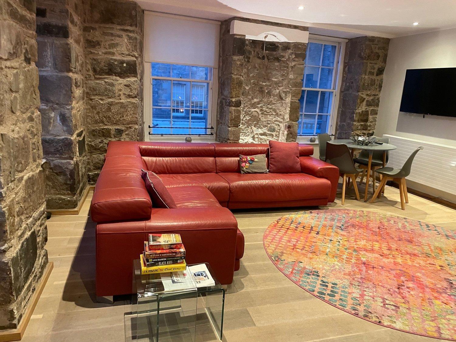 Joivy Elegant Home At The Heart Of The Royal Mile EDI Exterior photo