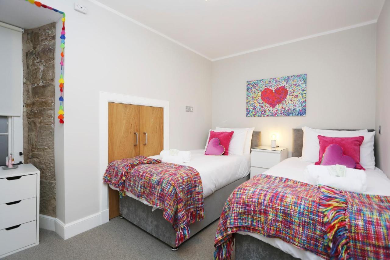 Joivy Elegant Home At The Heart Of The Royal Mile EDI Exterior photo
