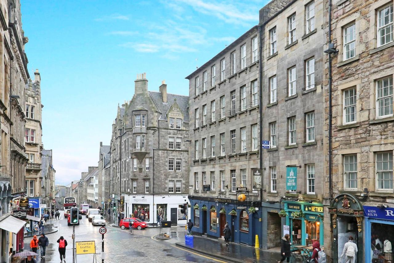 Joivy Elegant Home At The Heart Of The Royal Mile EDI Exterior photo