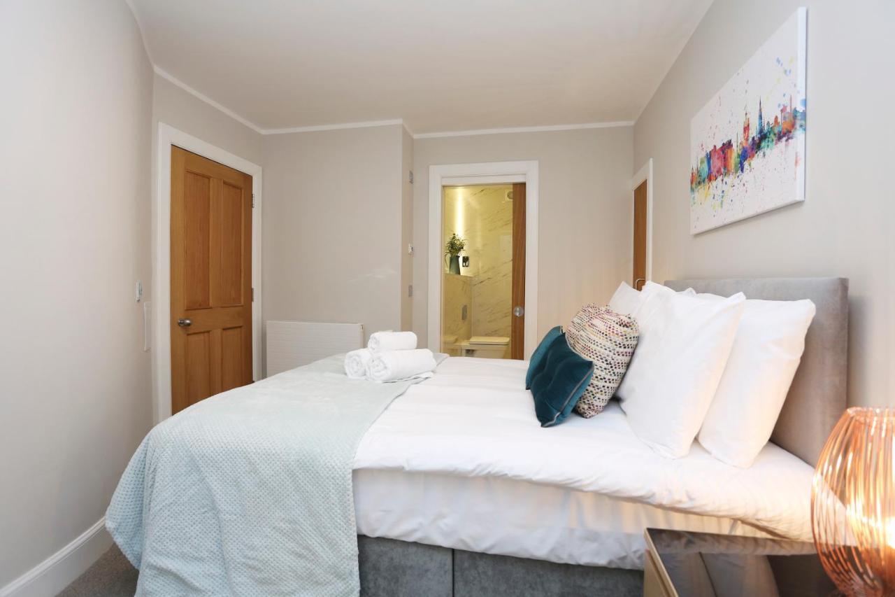 Joivy Elegant Home At The Heart Of The Royal Mile EDI Exterior photo